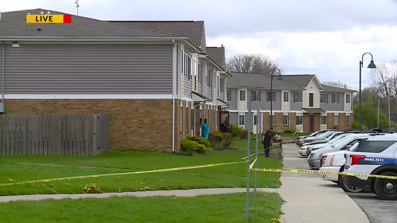 FWPD investigates apartment complex shooting – WANE 15