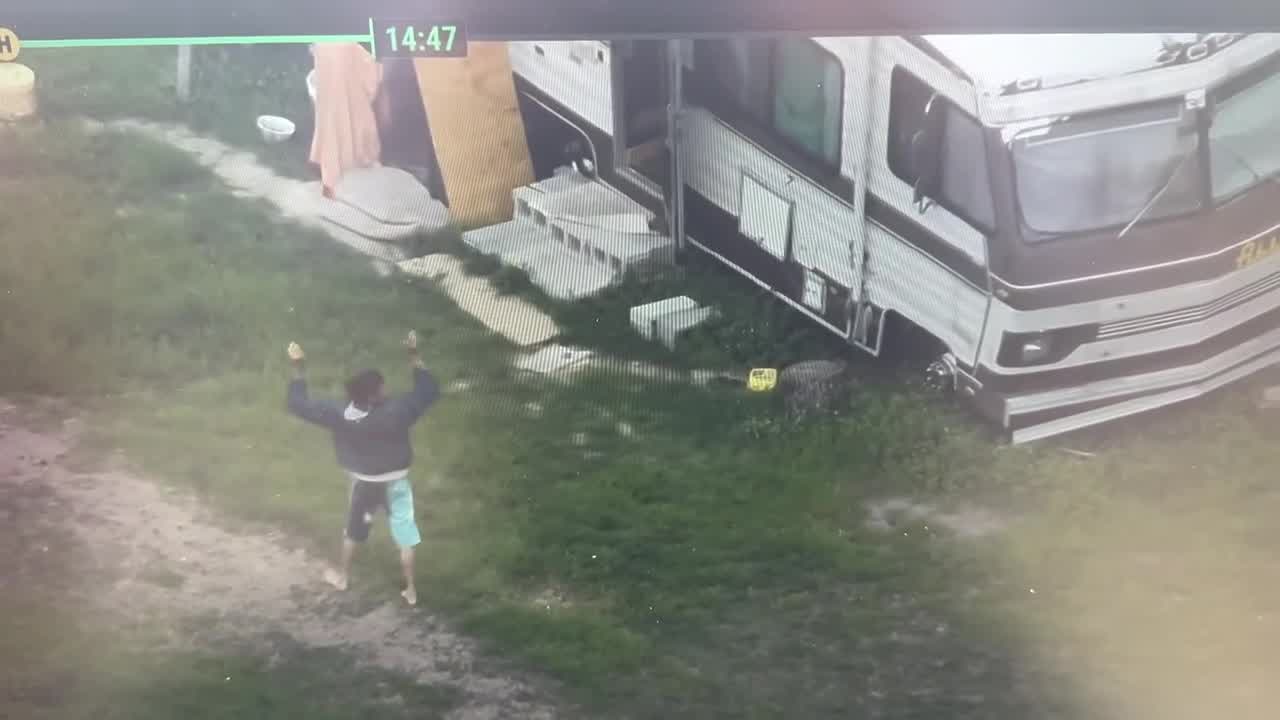 WATCH: U.S. Marshals, Robeson County deputies arrest man wanted in ...