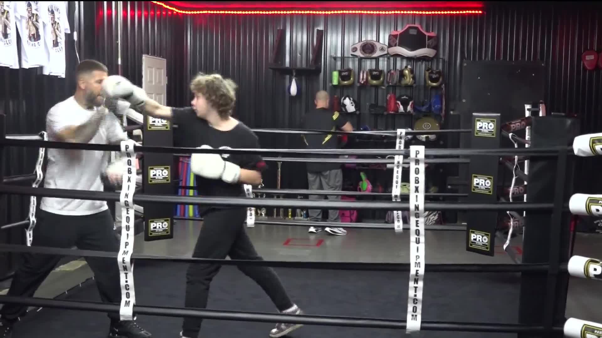 New Stonewood boxing gym blends fitness, faith and community aid – WBOY.com