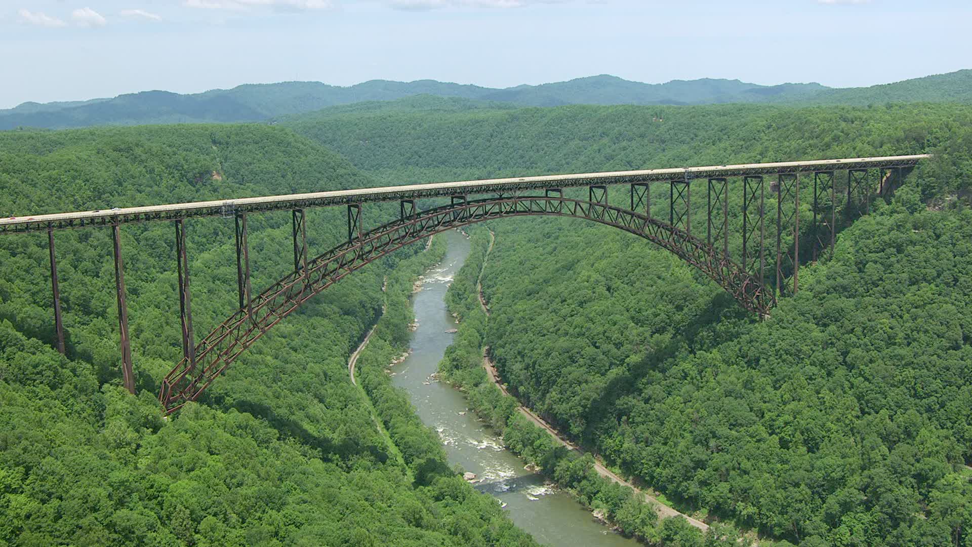 Aerial footage of New River Gorge Bridge – WBOY.com