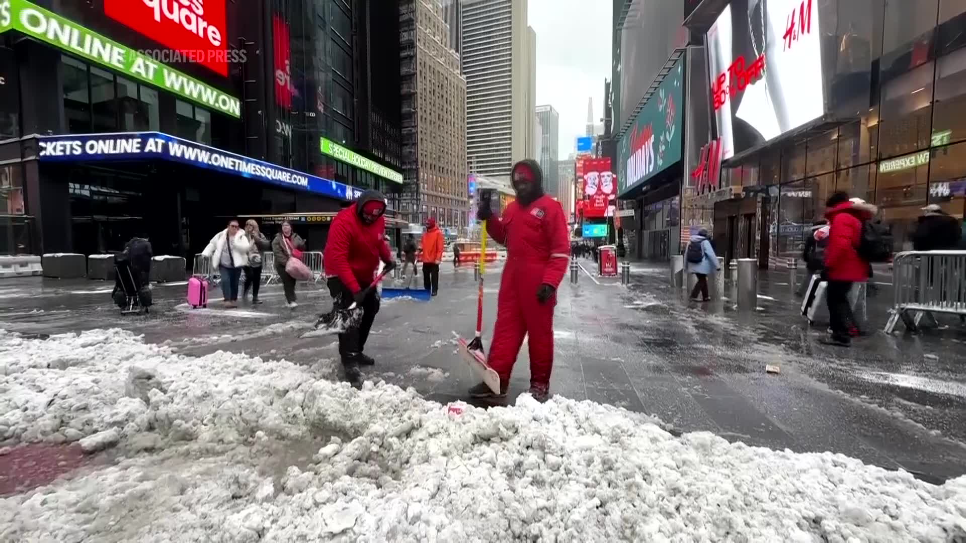 Winter storm blankets New York City in snow – PIX11
