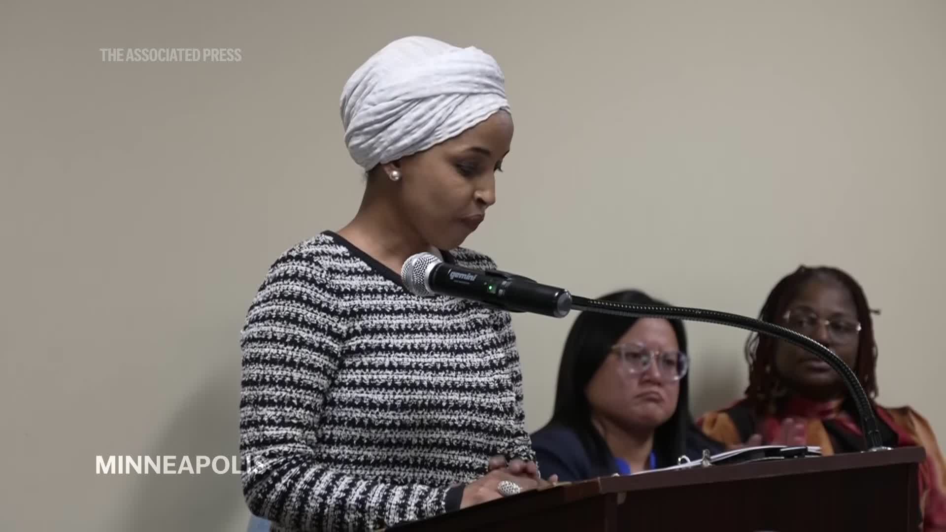 Man tackled after spraying unknown substance on Rep. Ilhan Omar at town ...
